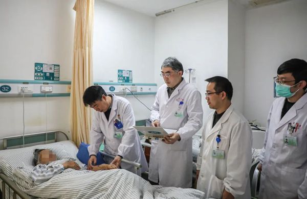 1710123967842590.jpg 01c5471d62f3dd691869ce73597cba5098_副本.jpg